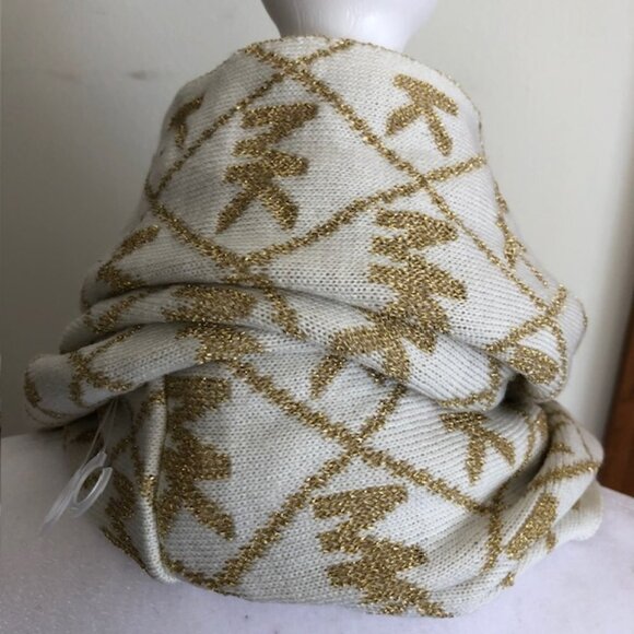 MICHAEL KORS Infinity Scarf Gold White Metallic NWOT - Picture 4 of 16